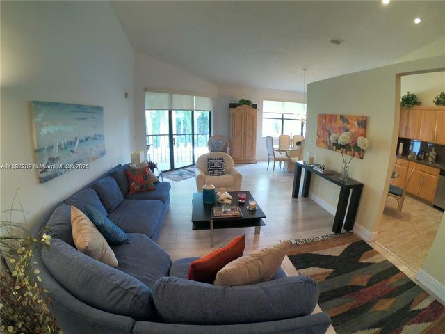 5800 Coach House Cir E, Boca Raton, FL 33486