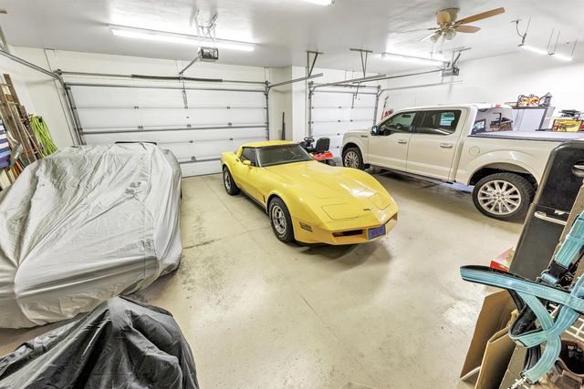 3235 HICKORY RIDGE LANE, Green Bay, WI 54311