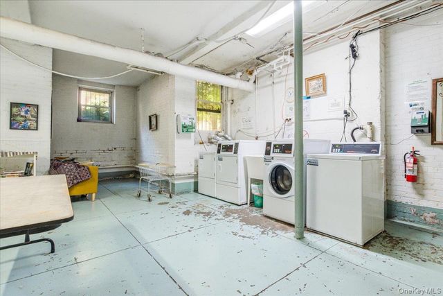 37-28 80th Street 31, Jackson Heights, NY 11372