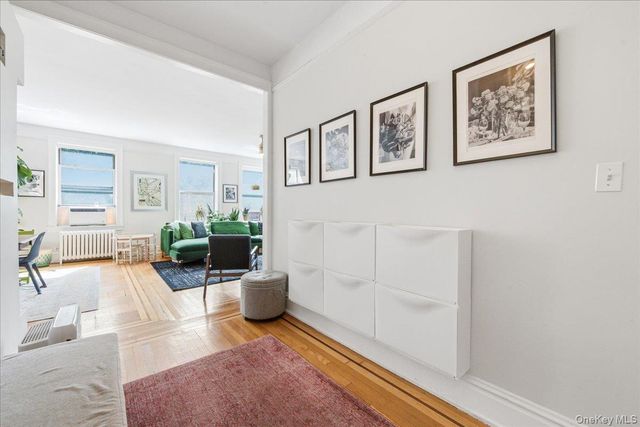 37-28 80th Street 31, Jackson Heights, NY 11372