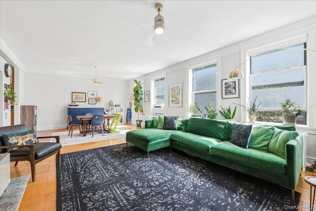 37-28 80th Street 31, Jackson Heights, NY 11372
