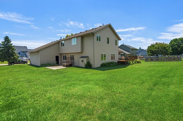 2537 Southcrest Avenue E, Maplewood, MN 55119