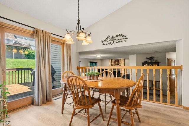 2537 Southcrest Avenue E, Maplewood, MN 55119
