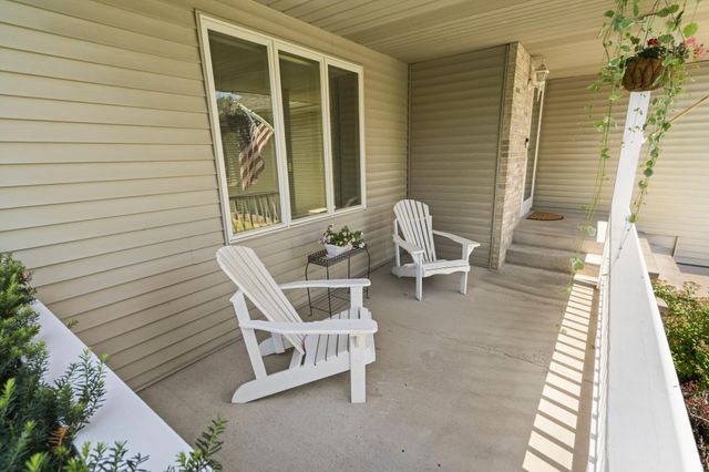 2537 Southcrest Avenue E, Maplewood, MN 55119