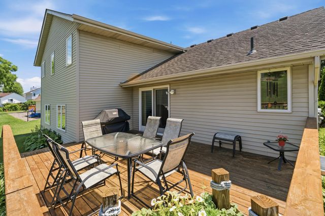 2537 Southcrest Avenue E, Maplewood, MN 55119