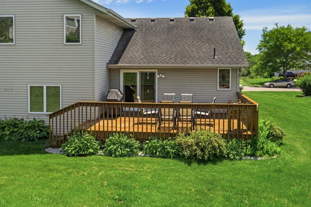 2537 Southcrest Avenue E, Maplewood, MN 55119
