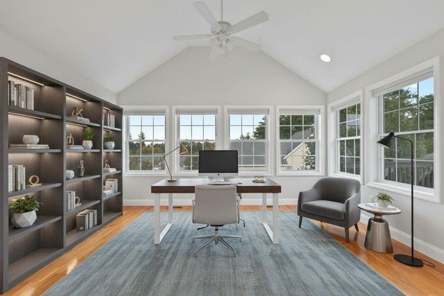 50 Hollow Ridge Drive, Nashua, NH 03062