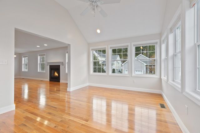 50 Hollow Ridge Drive, Nashua, NH 03062