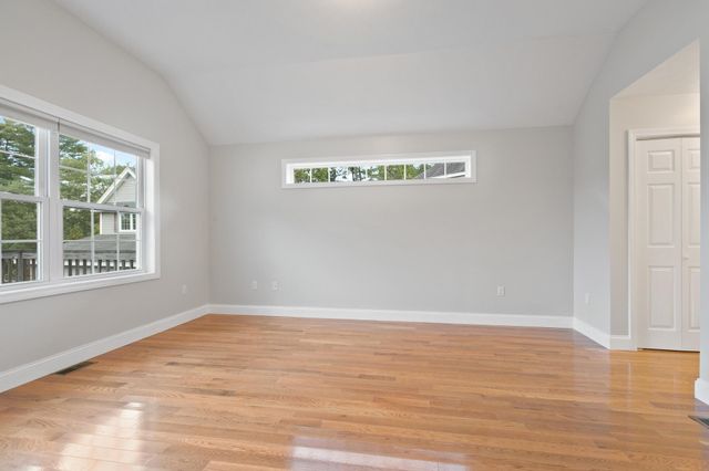 50 Hollow Ridge Drive, Nashua, NH 03062