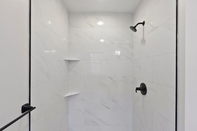 50 Hollow Ridge Drive, Nashua, NH 03062