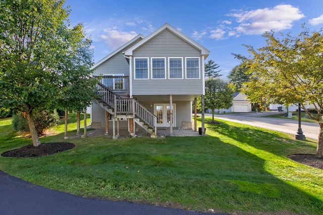 50 Hollow Ridge Drive, Nashua, NH 03062