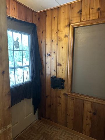 418 6th St W, Ashland, WI 54806