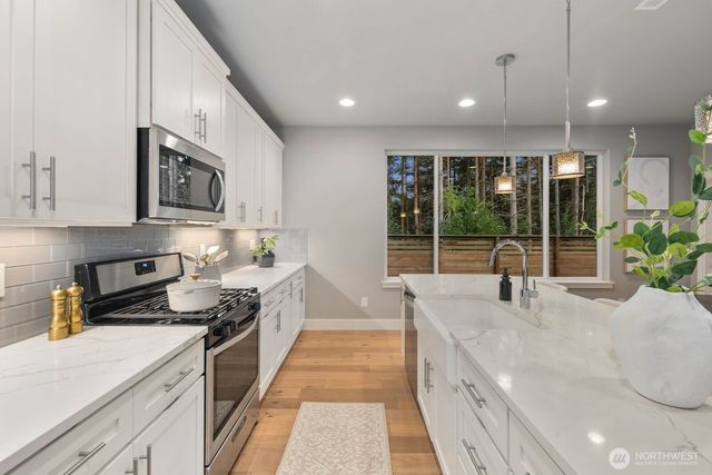 13437 Edmunds Parkway E, Bonney Lake, WA 98391