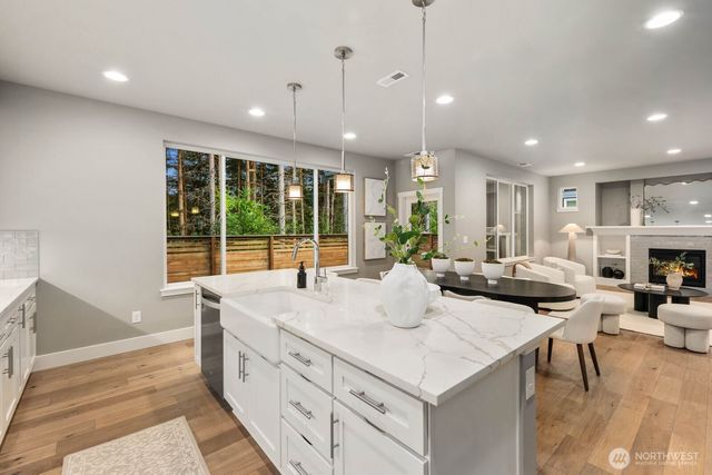 13437 Edmunds Parkway E, Bonney Lake, WA 98391