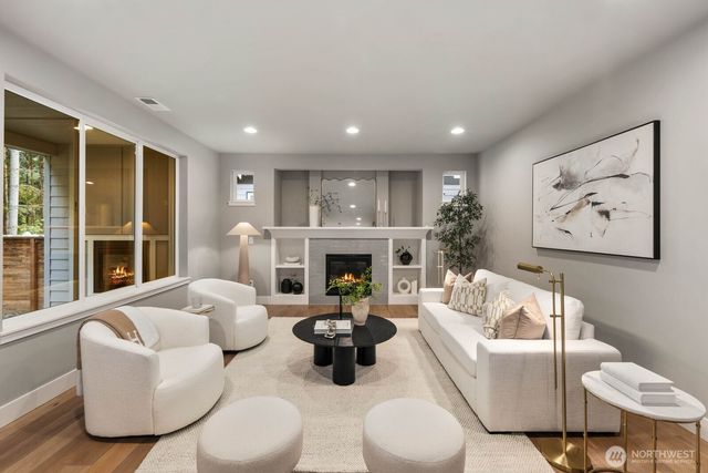 13437 Edmunds Parkway E, Bonney Lake, WA 98391