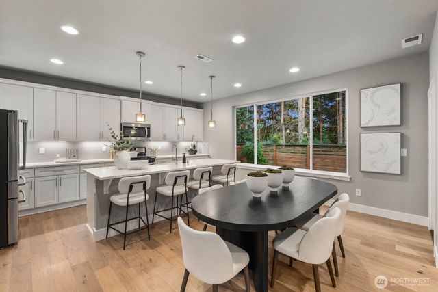 13437 Edmunds Parkway E, Bonney Lake, WA 98391