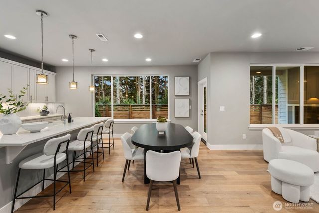 13437 Edmunds Parkway E, Bonney Lake, WA 98391