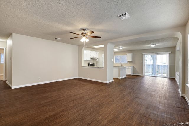 9102 Roquefort, San Antonio, TX 78250