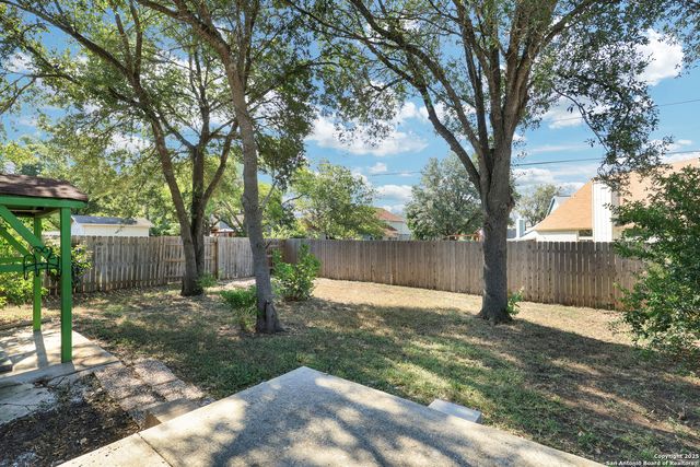 9102 Roquefort, San Antonio, TX 78250