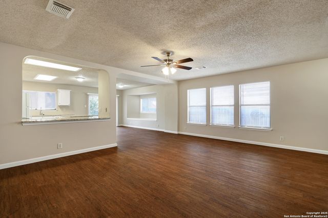 9102 Roquefort, San Antonio, TX 78250