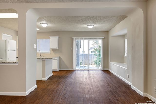 9102 Roquefort, San Antonio, TX 78250