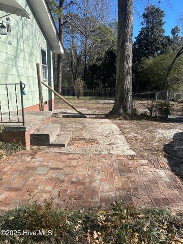 206 Waldrop Road, Dudley, NC 28333