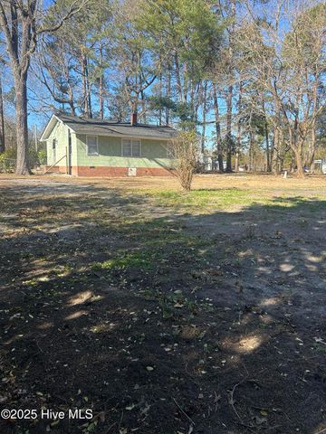 206 Waldrop Road, Dudley, NC 28333