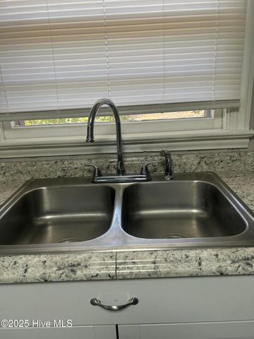 206 Waldrop Road, Dudley, NC 28333