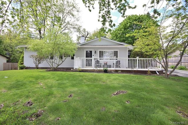 27 Cooper Drive, Monroe, NY 10950