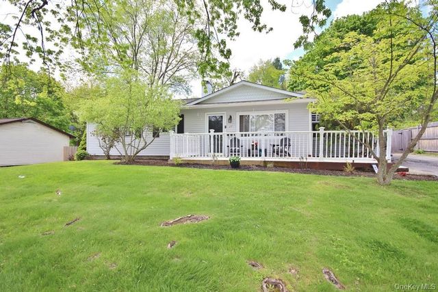 27 Cooper Drive, Monroe, NY 10950