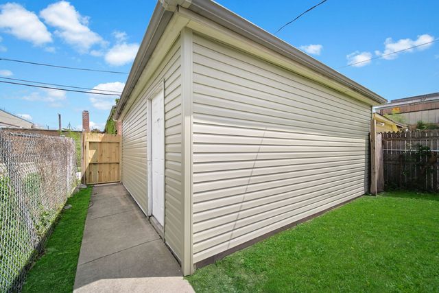 7357 S MARSHFIELD Avenue, Chicago, IL 60636