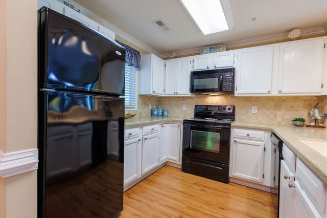 1221 Tidewater Dr Apt 1513, North Myrtle Beach, SC 29582