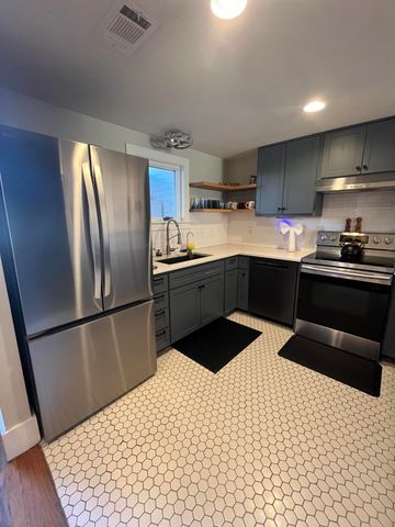 1026 9th Avenue N, Nashville, TN 37208