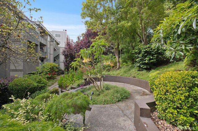 1909 Eddy Street 2, San Francisco, CA 94117