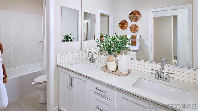 372 Beaker Road, San Marcos, CA 92078