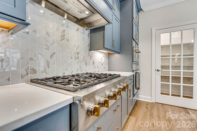 235 Alenda Lux Circle, Mooresville, NC 28115