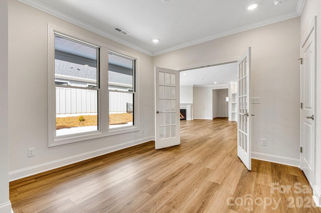 235 Alenda Lux Circle, Mooresville, NC 28115