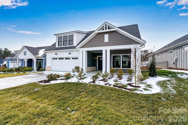 235 Alenda Lux Circle, Mooresville, NC 28115
