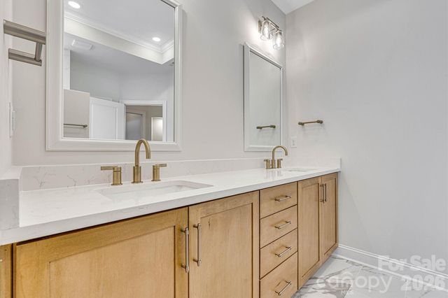 235 Alenda Lux Circle, Mooresville, NC 28115