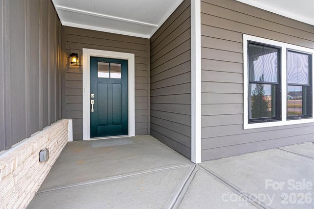 235 Alenda Lux Circle, Mooresville, NC 28115