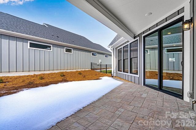 235 Alenda Lux Circle, Mooresville, NC 28115
