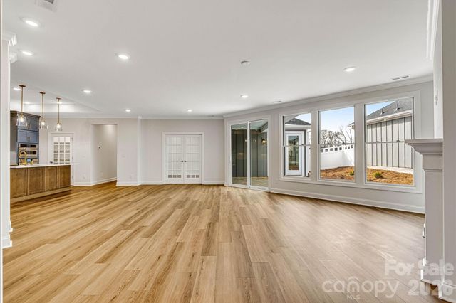 235 Alenda Lux Circle, Mooresville, NC 28115