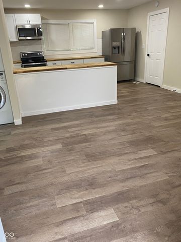 8515 Georgiana Lane, Indianapolis, IN 46226