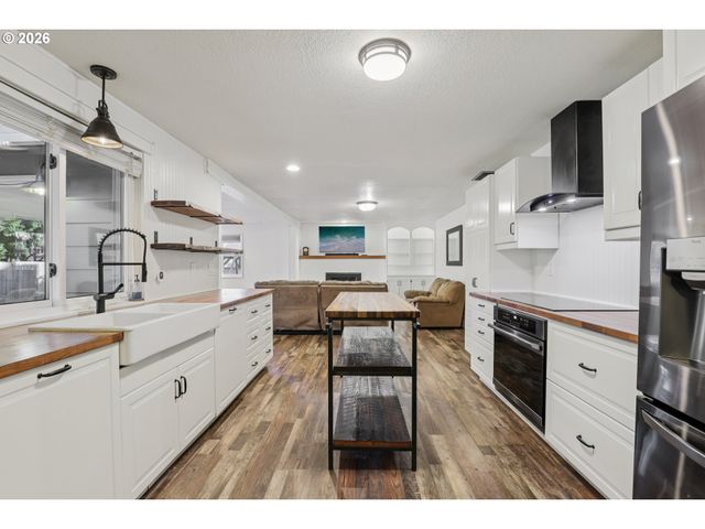 5545 Sw 191ST Ct, Beaverton, OR 97078