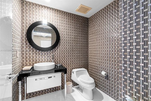 18201 Collins Ave 709, Sunny Isles Beach, FL 33160