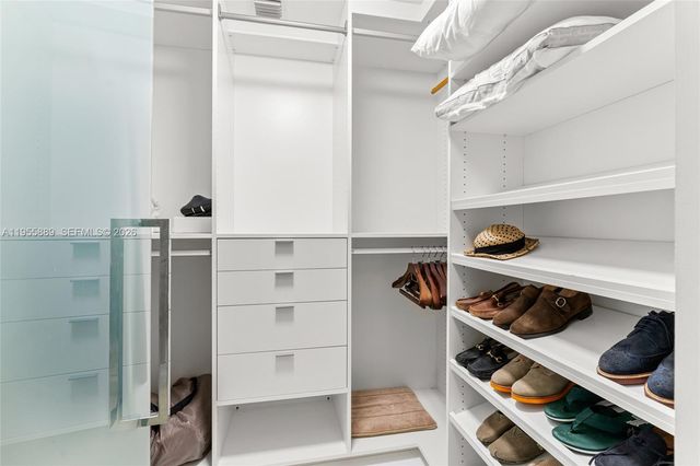 18201 Collins Ave 709, Sunny Isles Beach, FL 33160