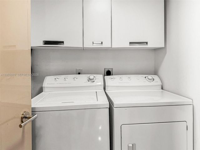 18201 Collins Ave 709, Sunny Isles Beach, FL 33160