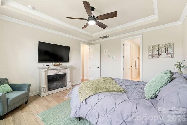 9427 Liberty Hill Drive, Charlotte, NC 28227