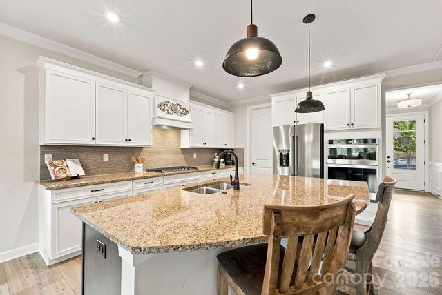 9427 Liberty Hill Drive, Charlotte, NC 28227
