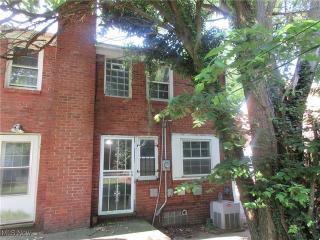 18019 Chagrin Boulevard, Shaker Heights, OH 44122